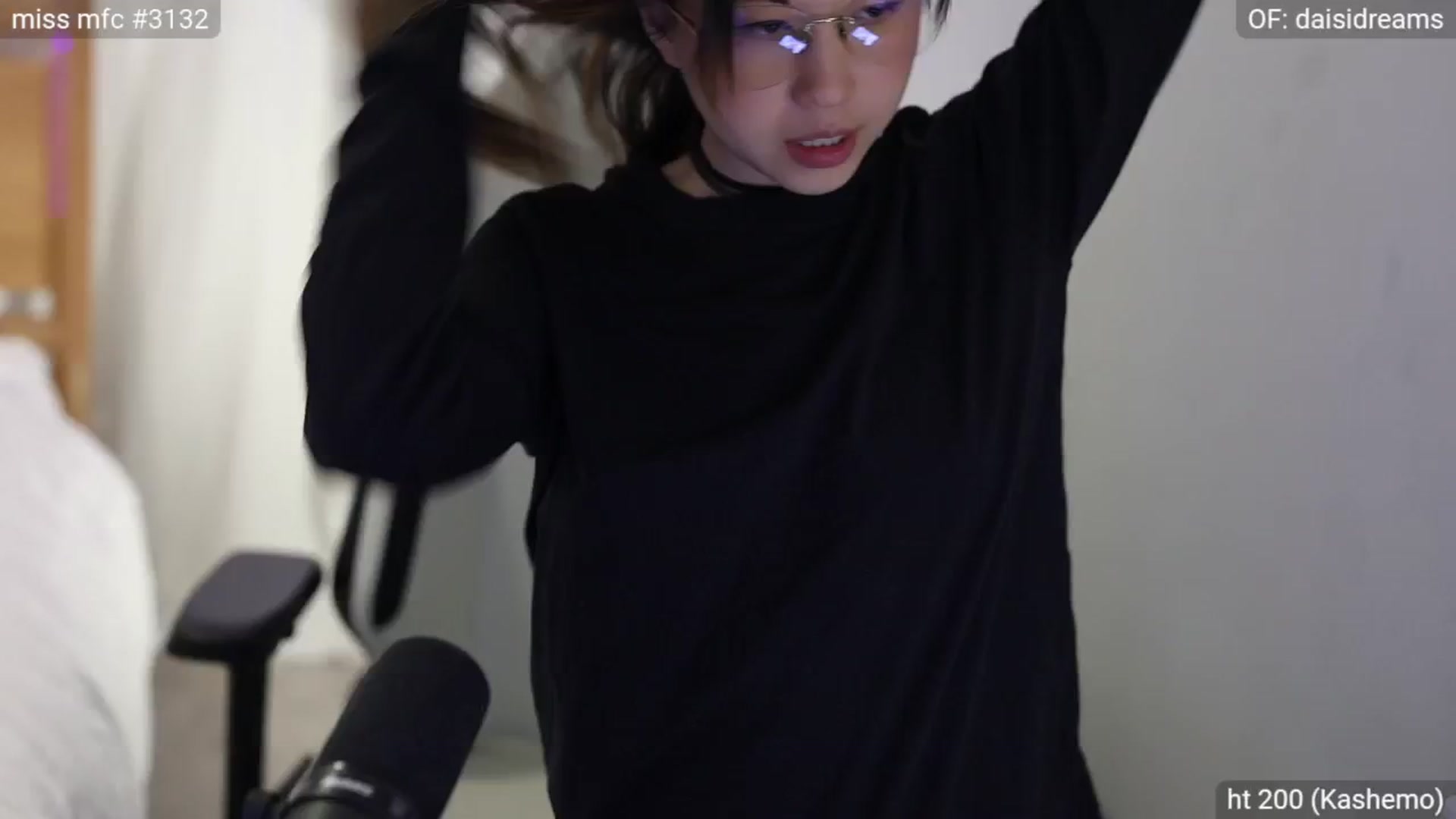 Gallery image thumbnail from fairydaisi's myfreecams stream on, 06/04/2024, 03:29 image 9 of 20