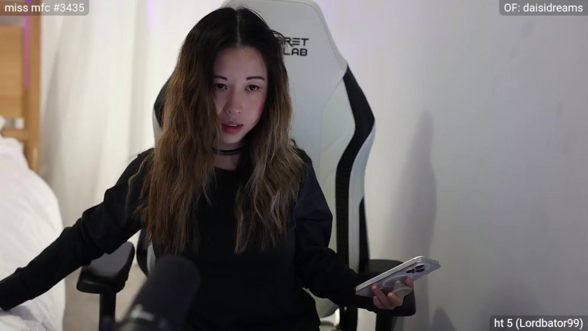 Gallery image thumbnail from fairydaisi's myfreecams stream on, 06/04/2024, 03:29 image 3 of 20