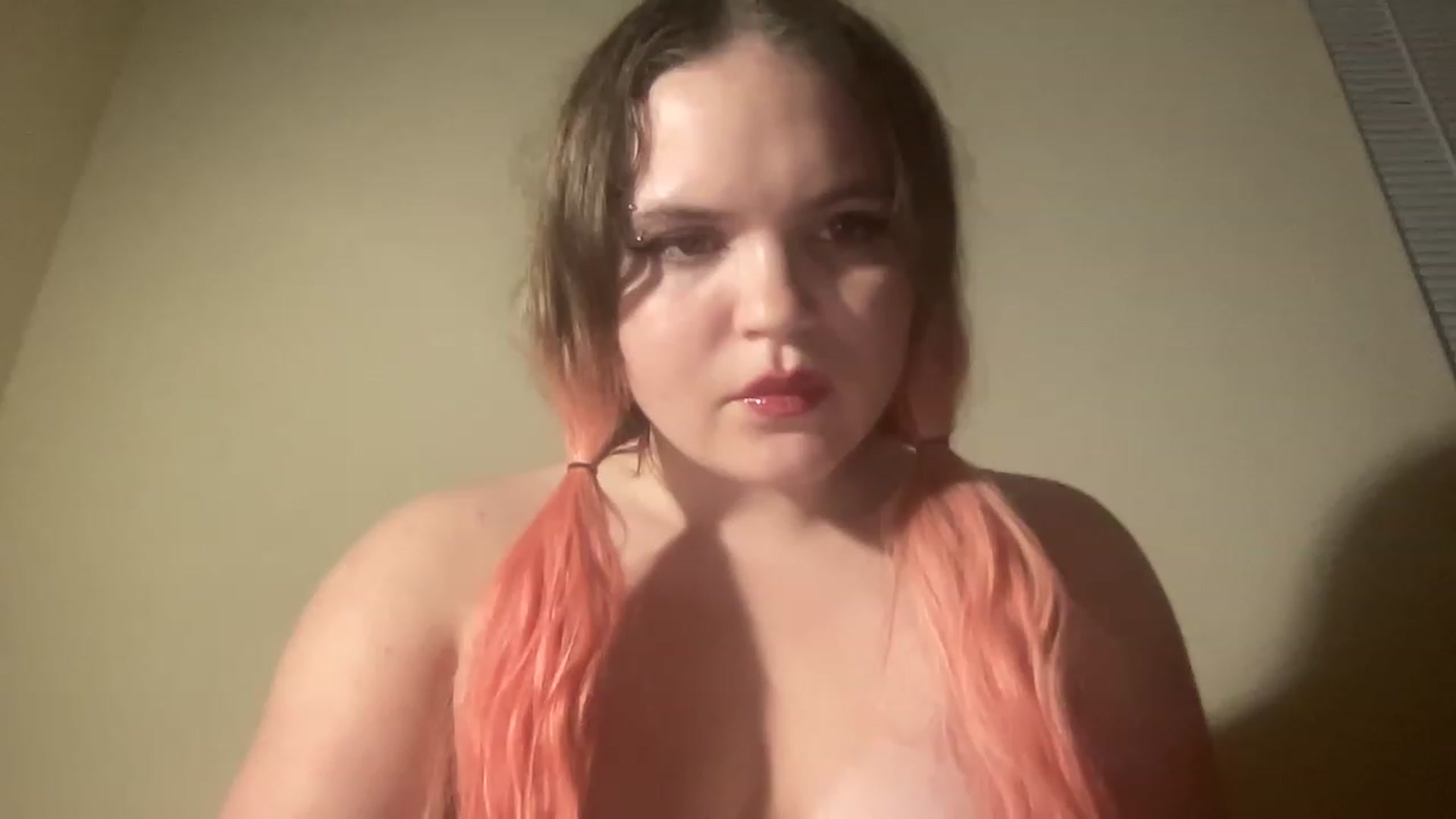 Gallery image thumbnail from fairypearl's myfreecams stream on, 11/15/2022, 08:51 image 1 of 20