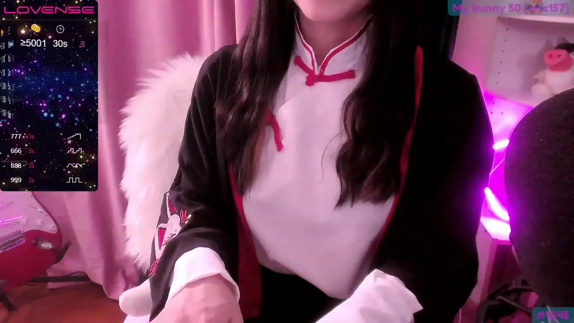 Gallery image thumbnail from fantasticpigy's myfreecams stream on, 05/14/2023, 05:02 image 8 of 20