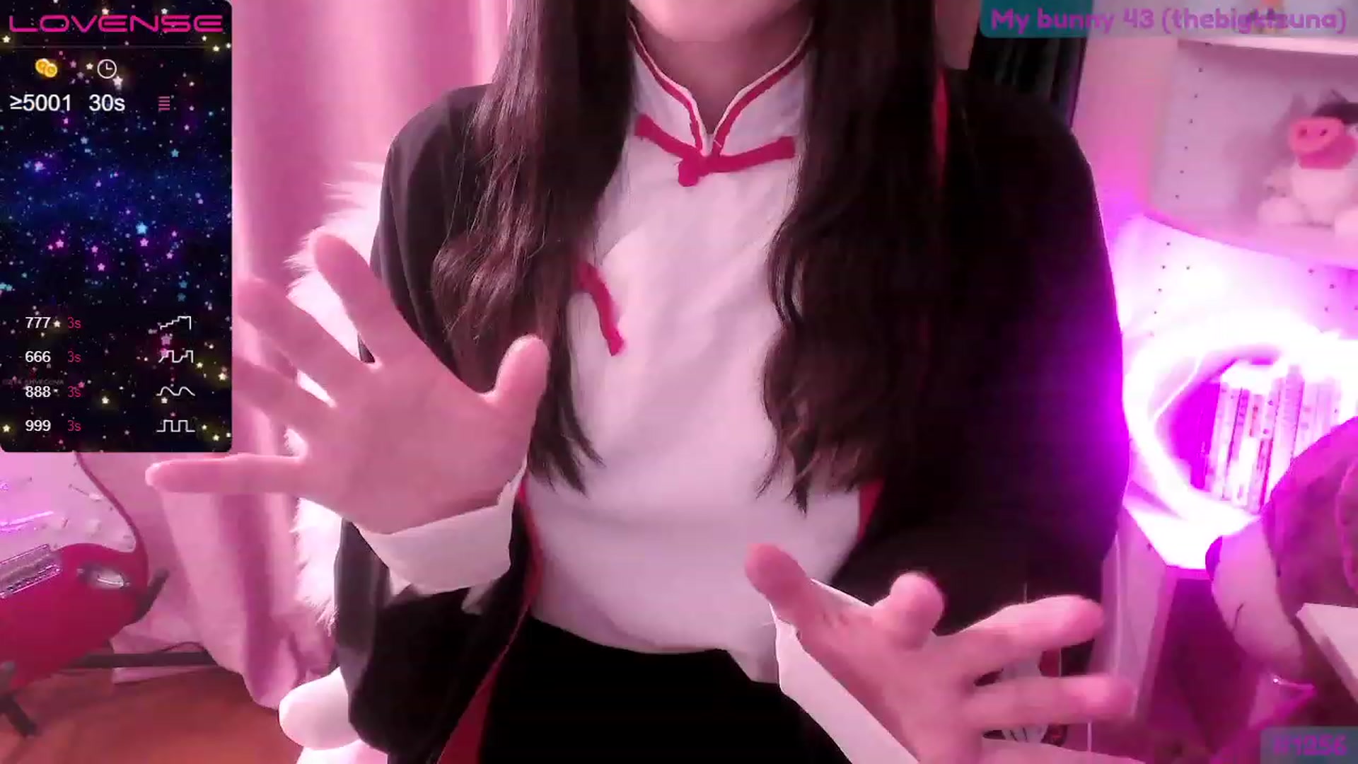 Gallery image thumbnail from fantasticpigy's myfreecams stream on, 05/14/2023, 05:02 image 3 of 20
