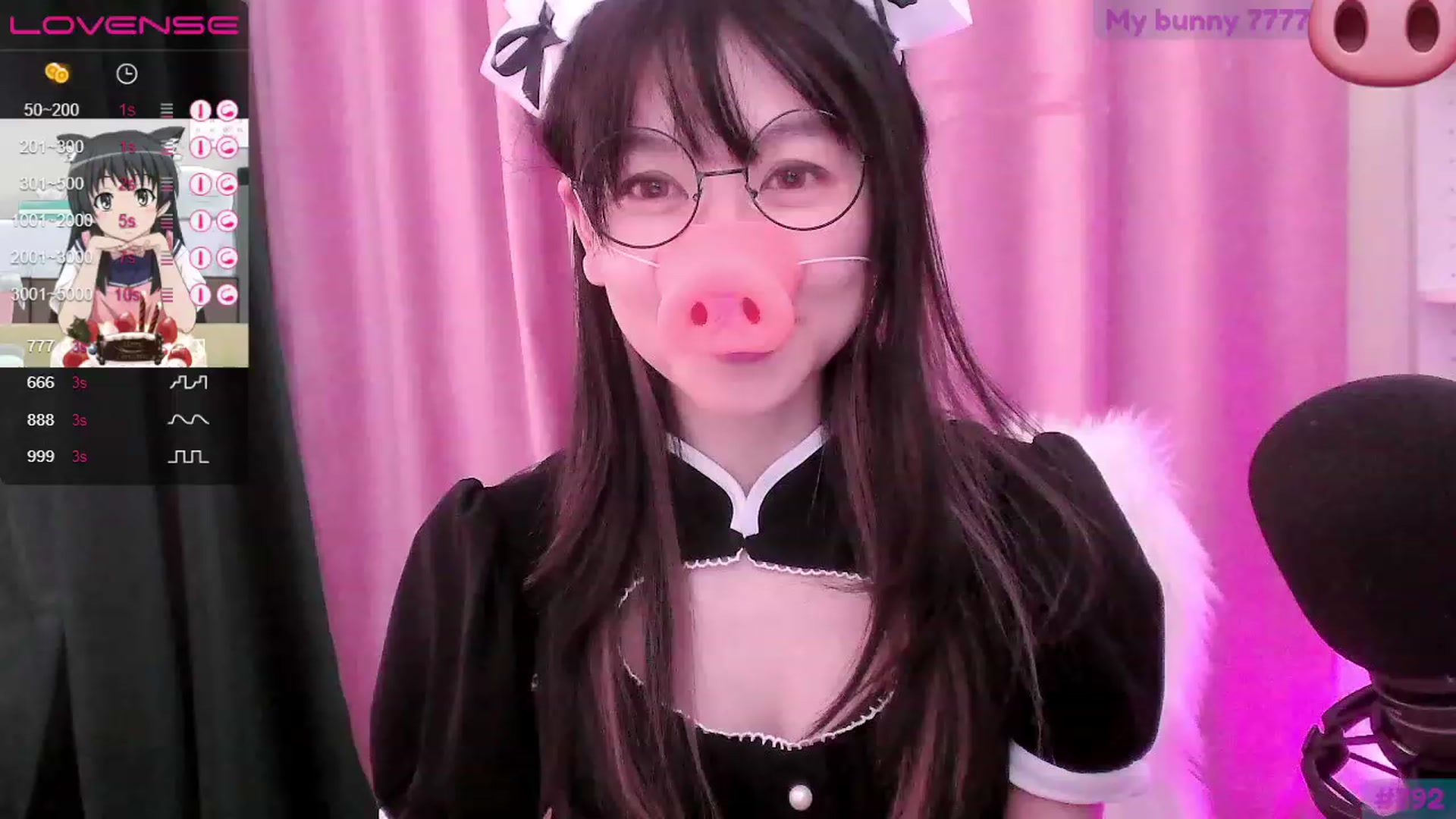 Gallery image thumbnail from fantasticpigy's myfreecams stream on, 05/21/2023, 06:17 image 13 of 20