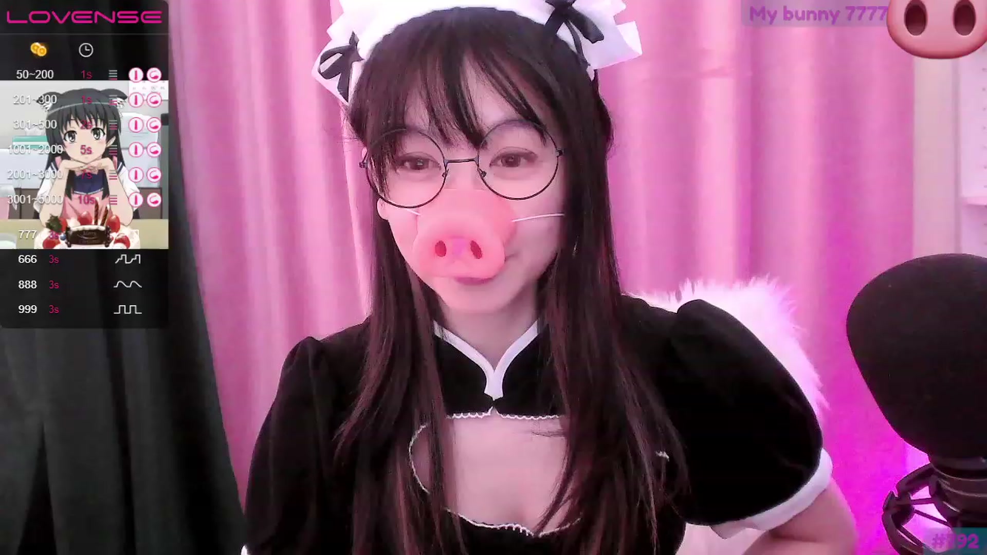 Gallery image thumbnail from fantasticpigy's myfreecams stream on, 05/21/2023, 06:17 image 15 of 20