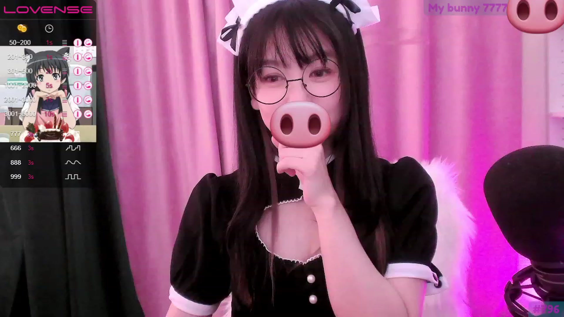 Gallery image thumbnail from fantasticpigy's myfreecams stream on, 05/21/2023, 06:17 image 2 of 20