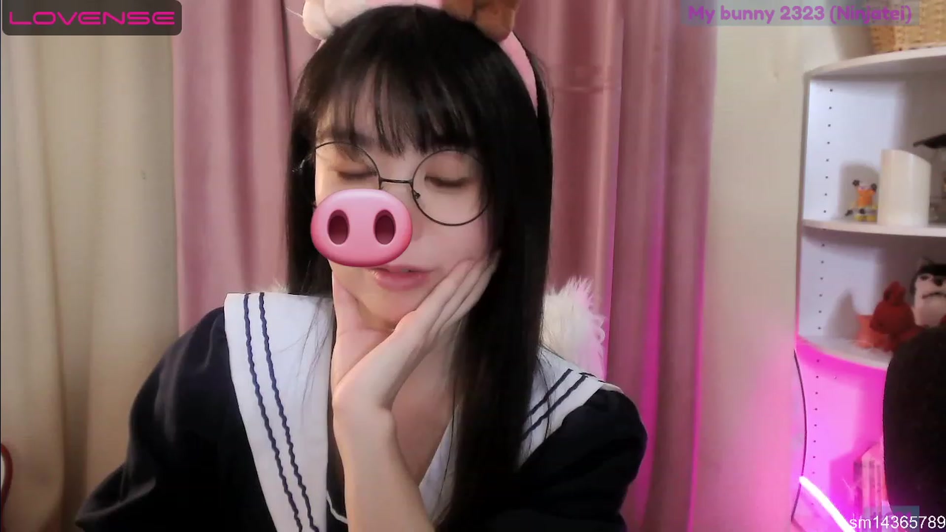 Gallery image thumbnail from fantasticpigy's myfreecams stream on, 05/28/2023, 05:54 image 20 of 20