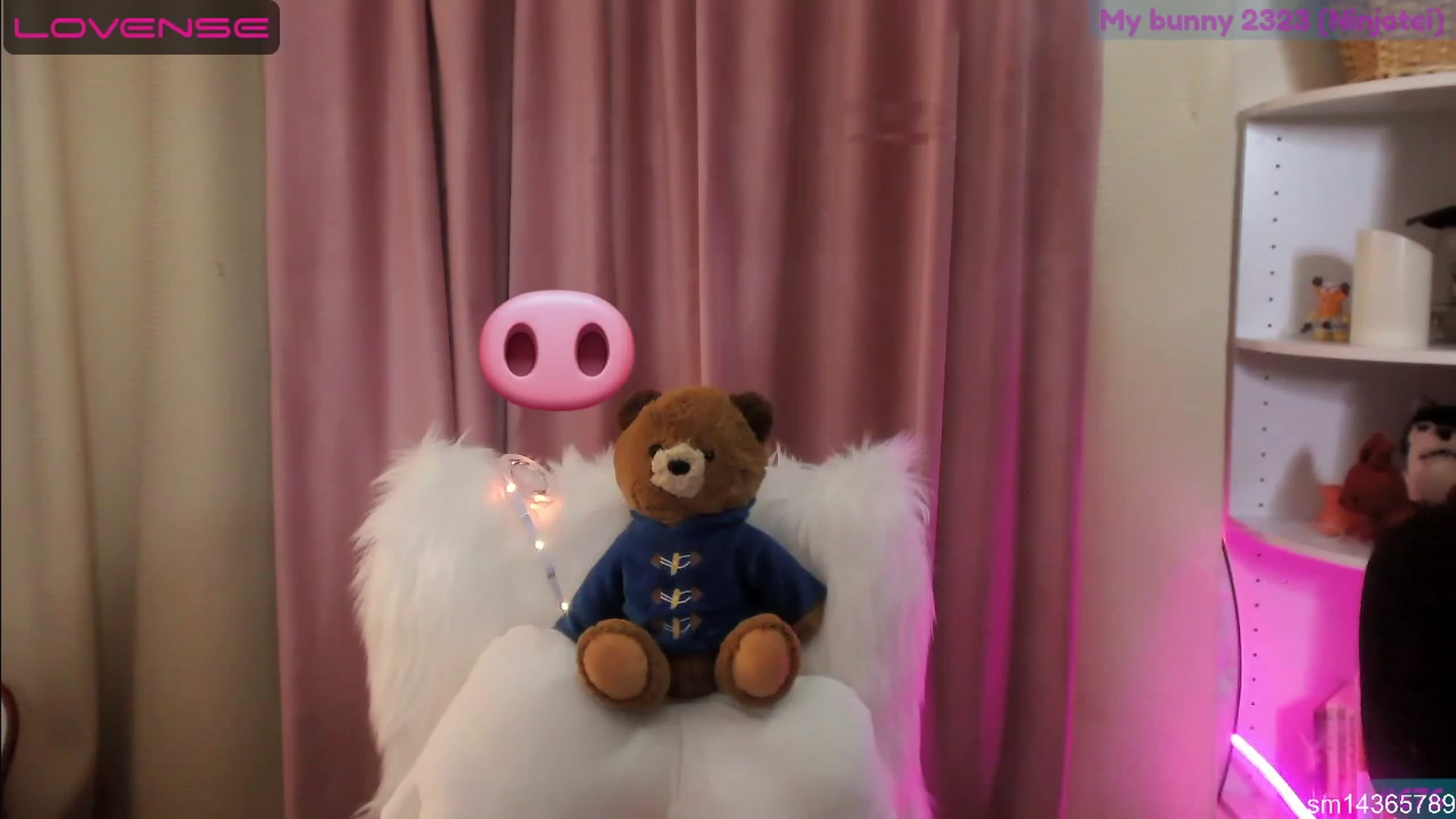 Gallery image thumbnail from fantasticpigy's myfreecams stream on, 05/28/2023, 06:46 image 7 of 20