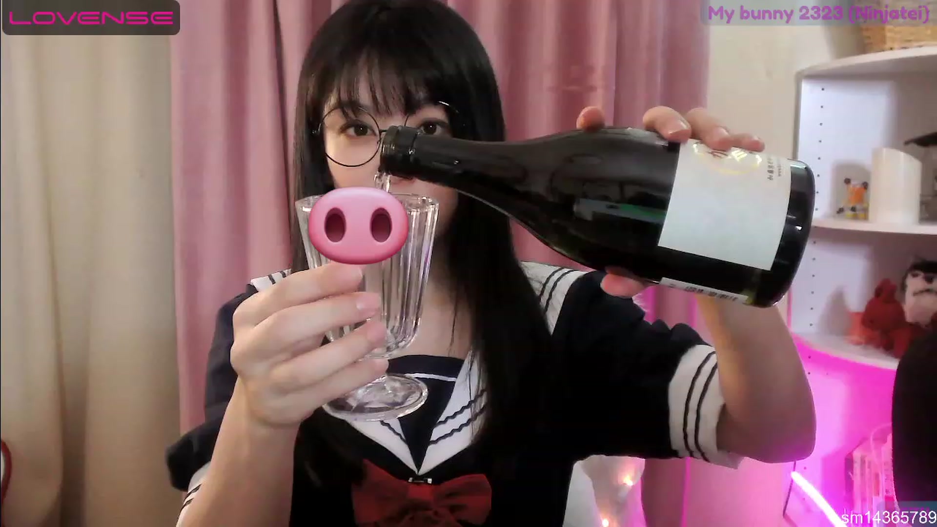 Gallery image thumbnail from fantasticpigy's myfreecams stream on, 05/28/2023, 06:46 image 14 of 20