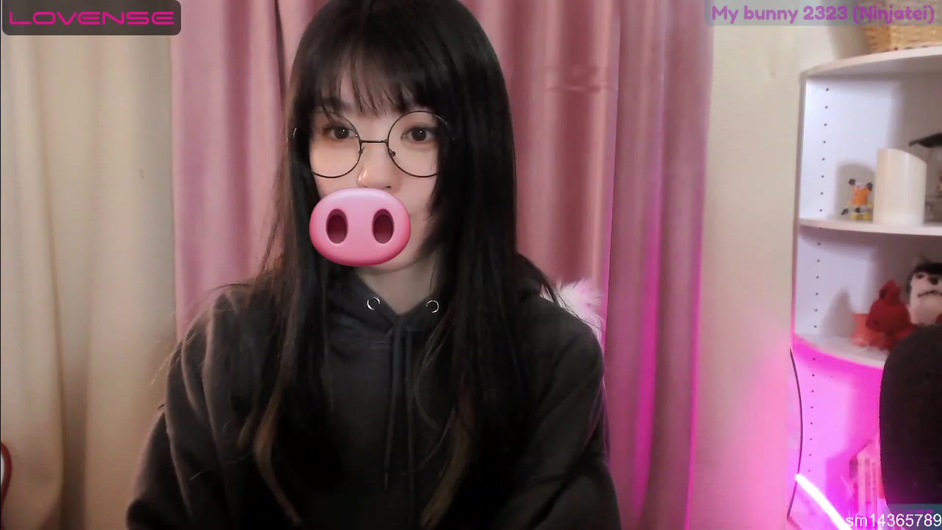 Gallery image thumbnail from fantasticpigy's myfreecams stream on, 05/28/2023, 06:46 image 11 of 20