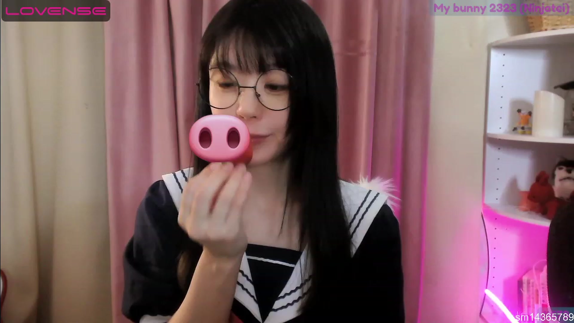 Gallery image thumbnail from fantasticpigy's myfreecams stream on, 05/28/2023, 06:46 image 15 of 20