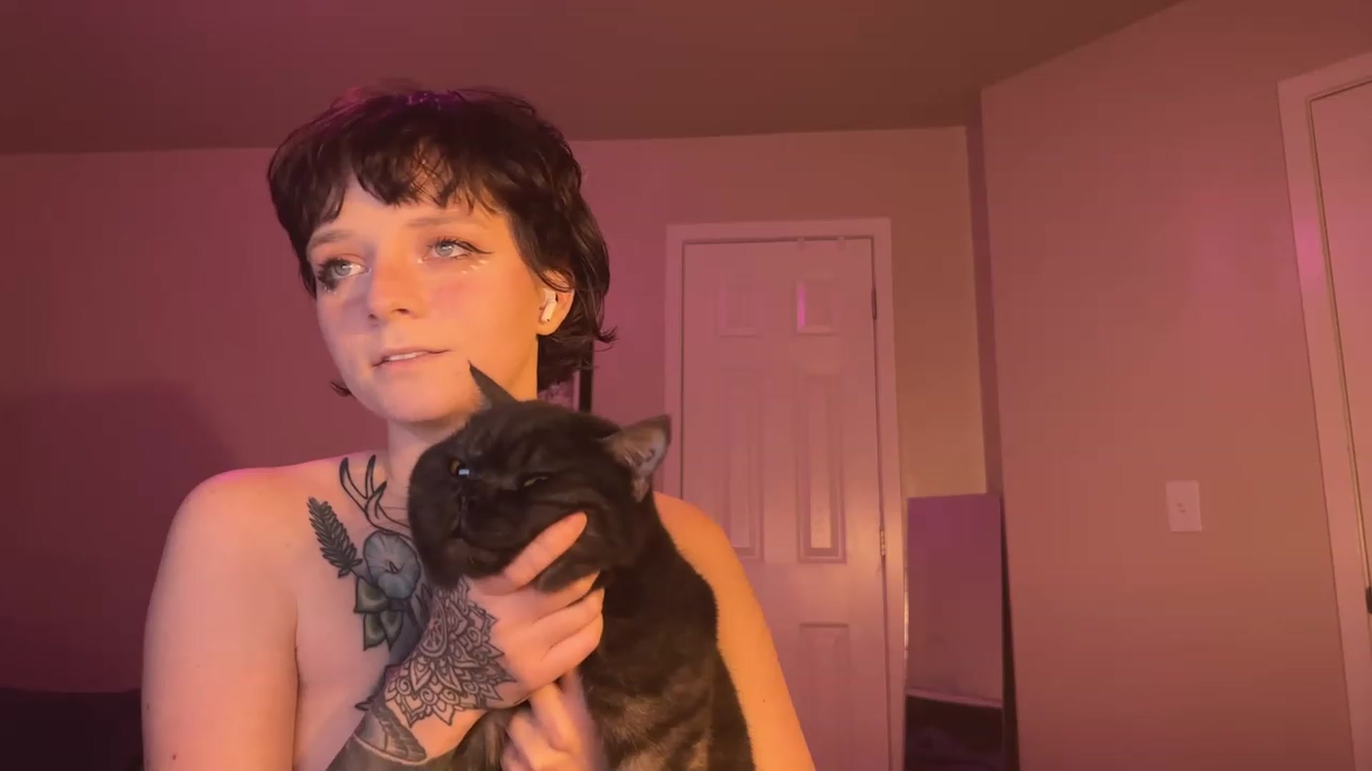 Gallery image thumbnail from farynnsucks's myfreecams stream on, 12/28/2022, 10:26 image 2 of 20