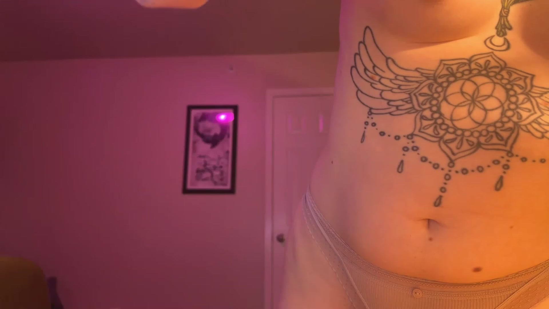 Gallery image thumbnail from farynnsucks's myfreecams stream on, 12/28/2022, 10:26 image 16 of 20