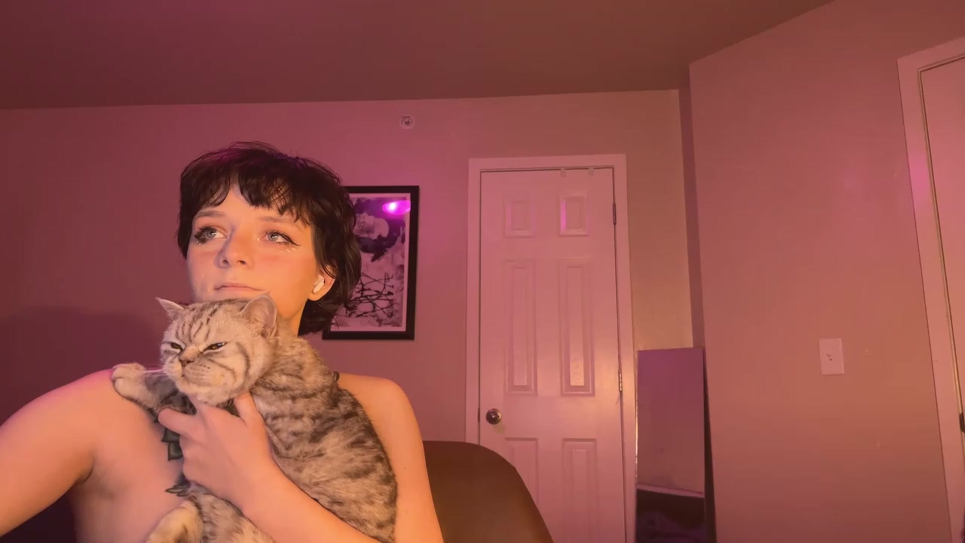 Gallery image thumbnail from farynnsucks's myfreecams stream on, 12/28/2022, 10:26 image 1 of 20