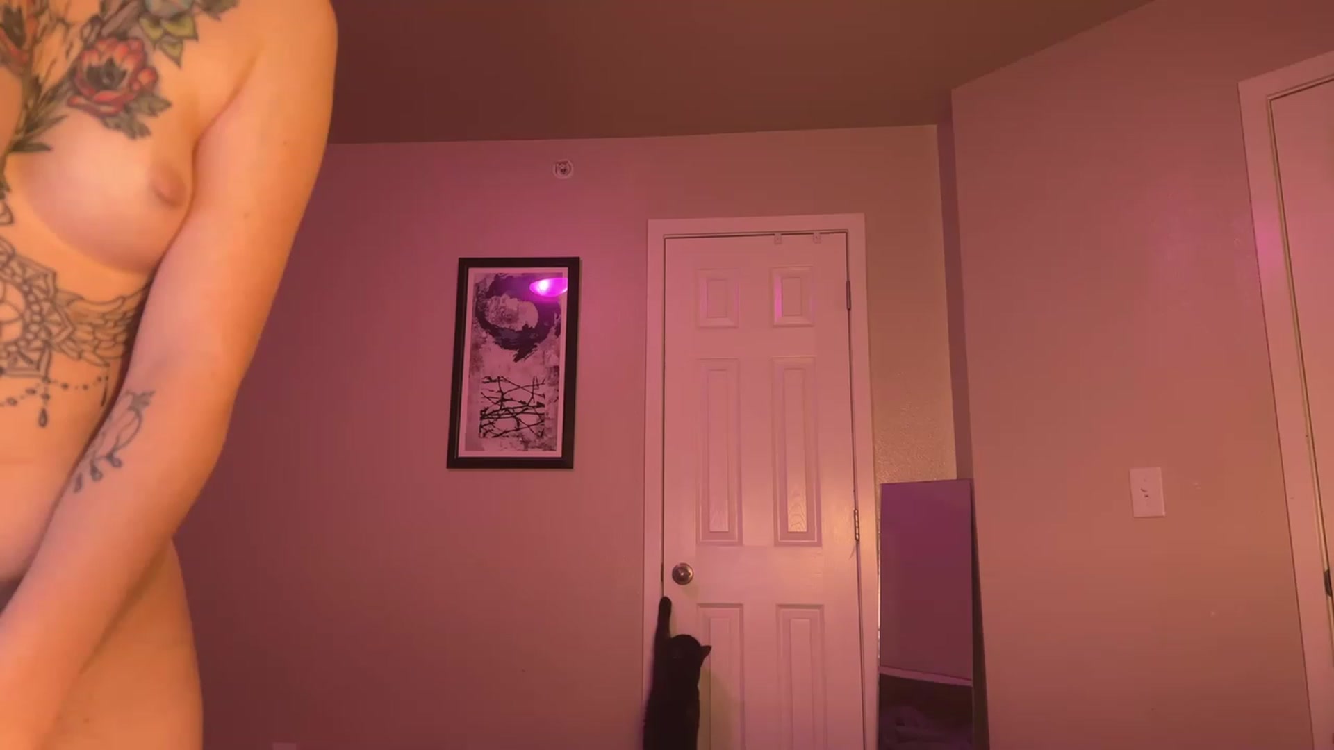 Gallery image thumbnail from farynnsucks's myfreecams stream on, 12/28/2022, 10:26 image 8 of 20