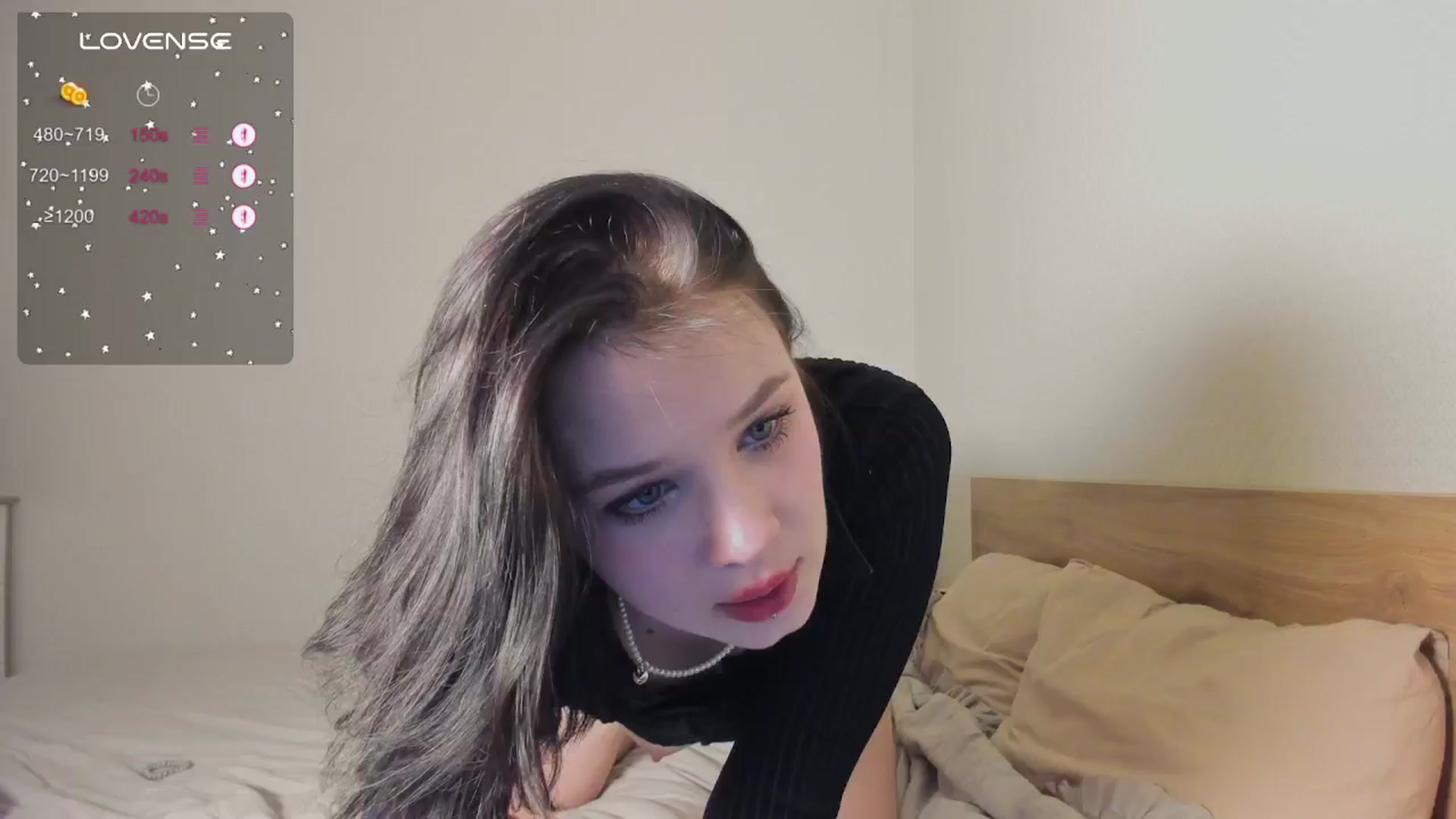 Gallery image thumbnail from favorite_lily's myfreecams stream on, 05/13/2024, 18:31 image 11 of 20