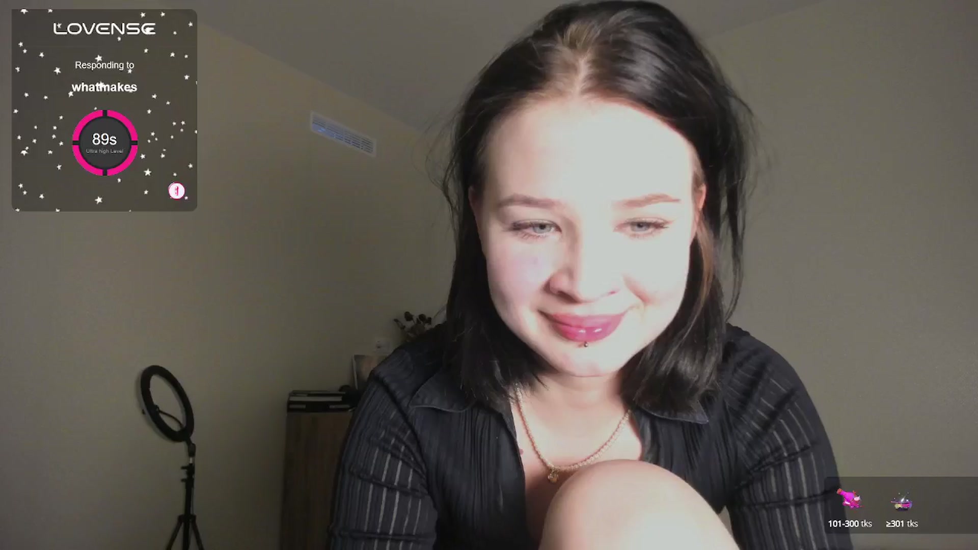 Gallery image thumbnail from favorite_lily's myfreecams stream on, 05/17/2024, 14:07 image 6 of 20