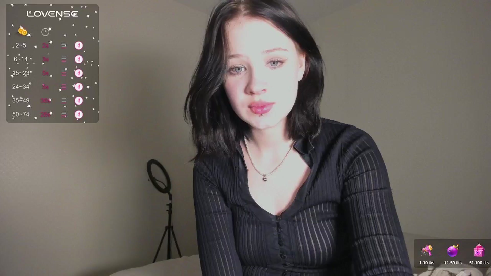 Gallery image thumbnail from favorite_lily's myfreecams stream on, 05/19/2024, 13:37 image 13 of 20