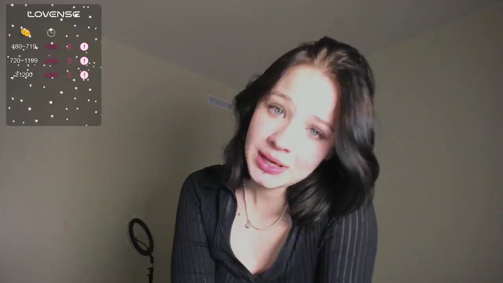 Gallery image thumbnail from favorite_lily's myfreecams stream on, 05/19/2024, 14:50 image 11 of 20