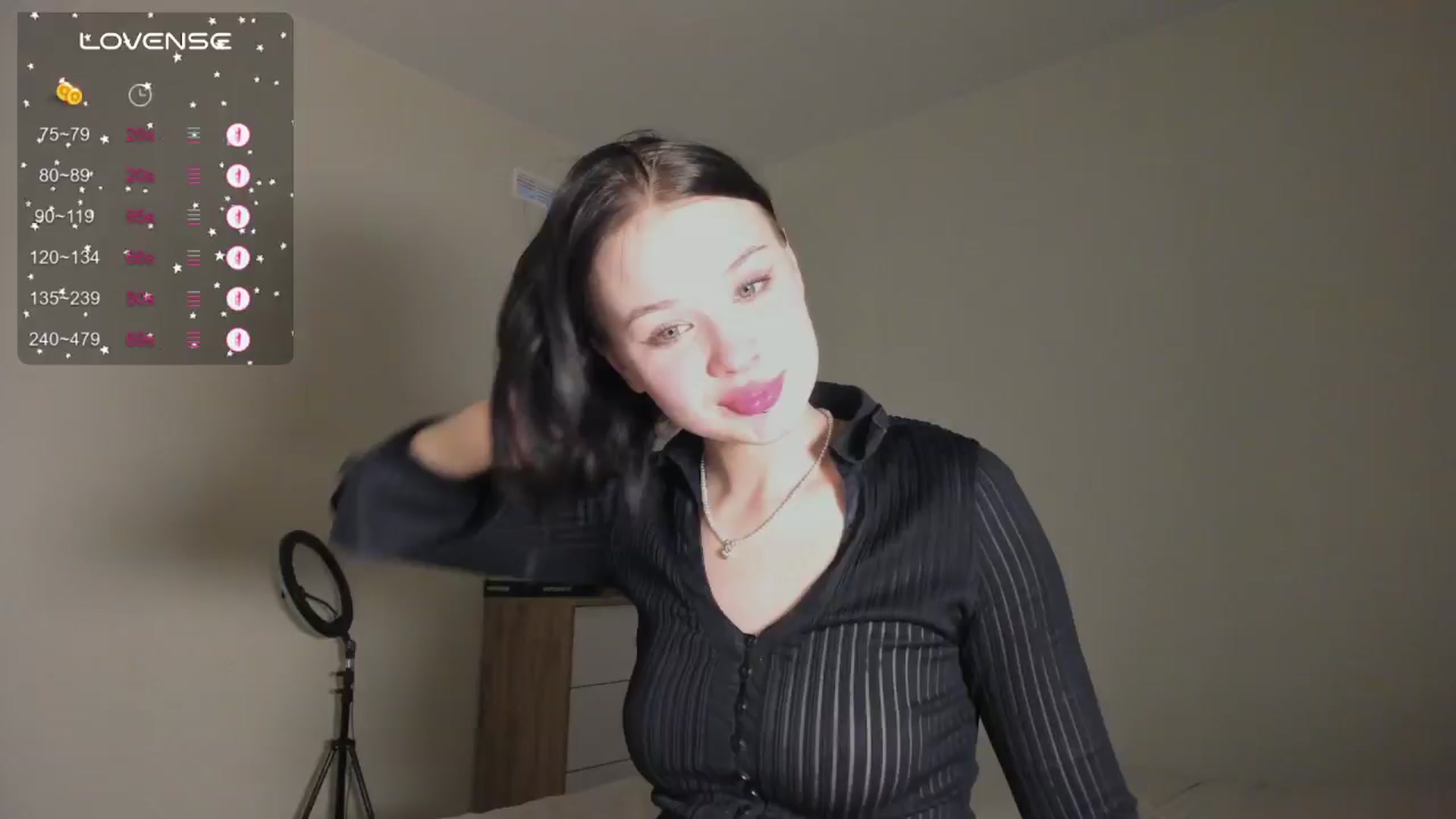 Gallery image thumbnail from favorite_lily's myfreecams stream on, 05/19/2024, 15:17 image 4 of 20
