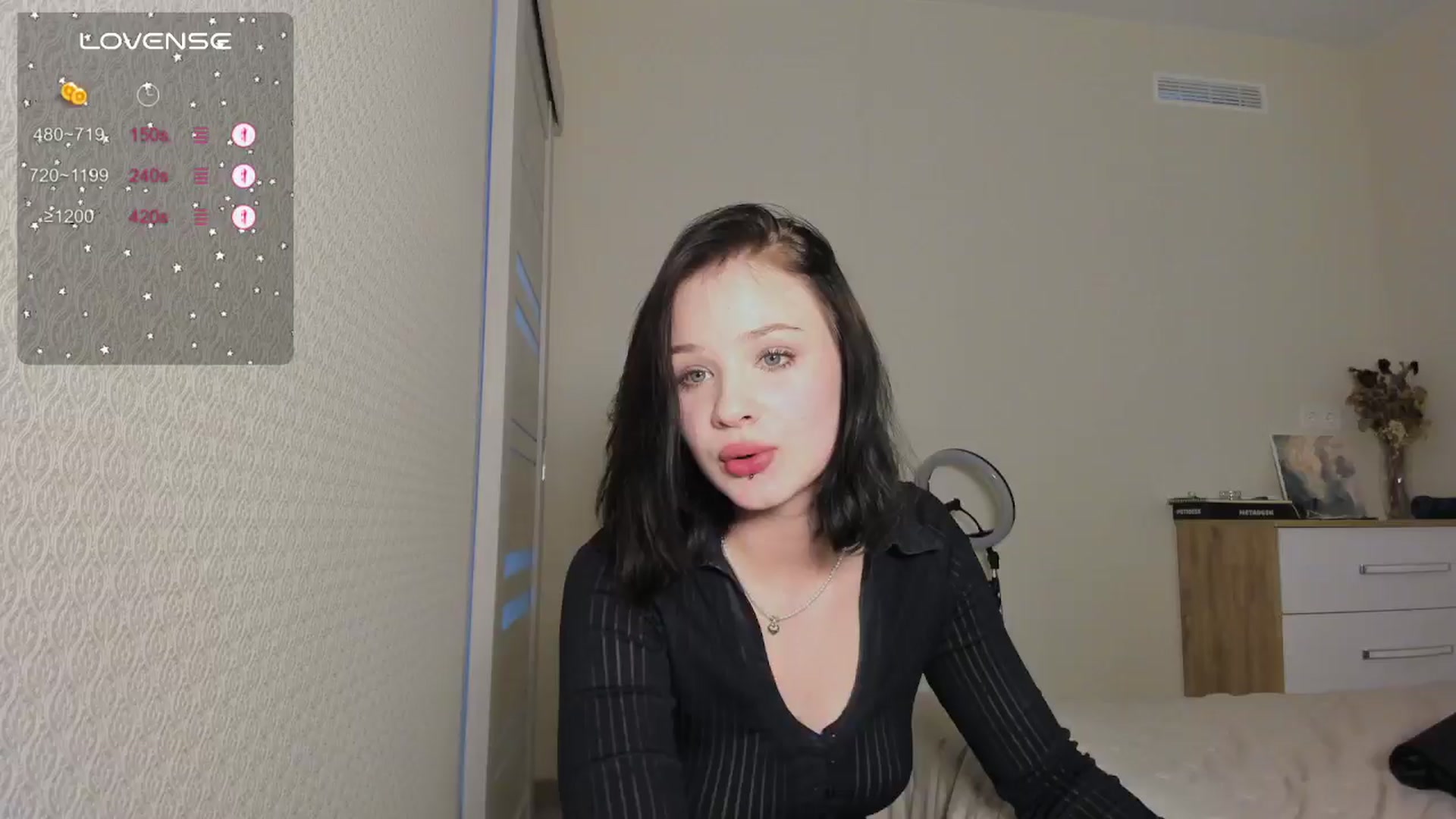 Gallery image thumbnail from favorite_lily's myfreecams stream on, 05/23/2024, 13:52 image 10 of 20