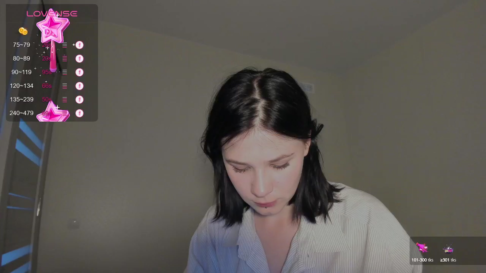 Gallery image thumbnail from favorite_lily's myfreecams stream on, 06/22/2024, 12:37 image 1 of 20