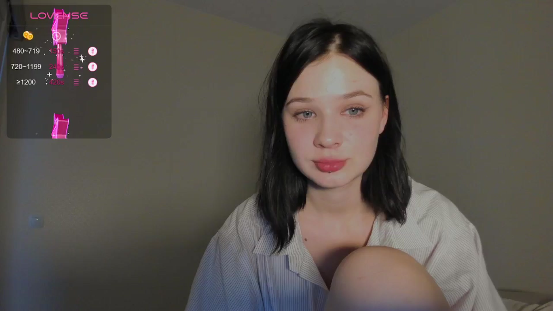Gallery image thumbnail from favorite_lily's myfreecams stream on, 06/22/2024, 14:34 image 1 of 20
