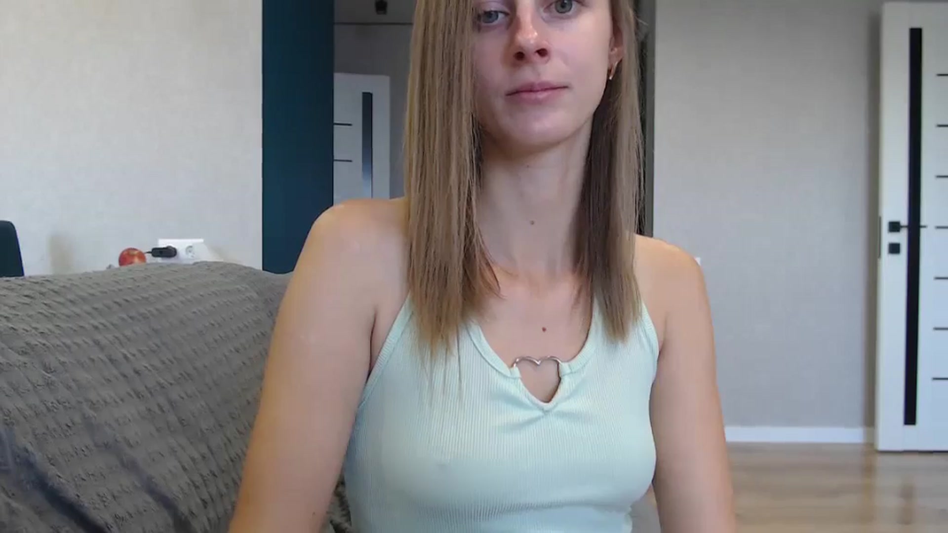 Gallery image thumbnail from favoriteyour's myfreecams stream on, 09/15/2025, 08:07 image 14 of 20