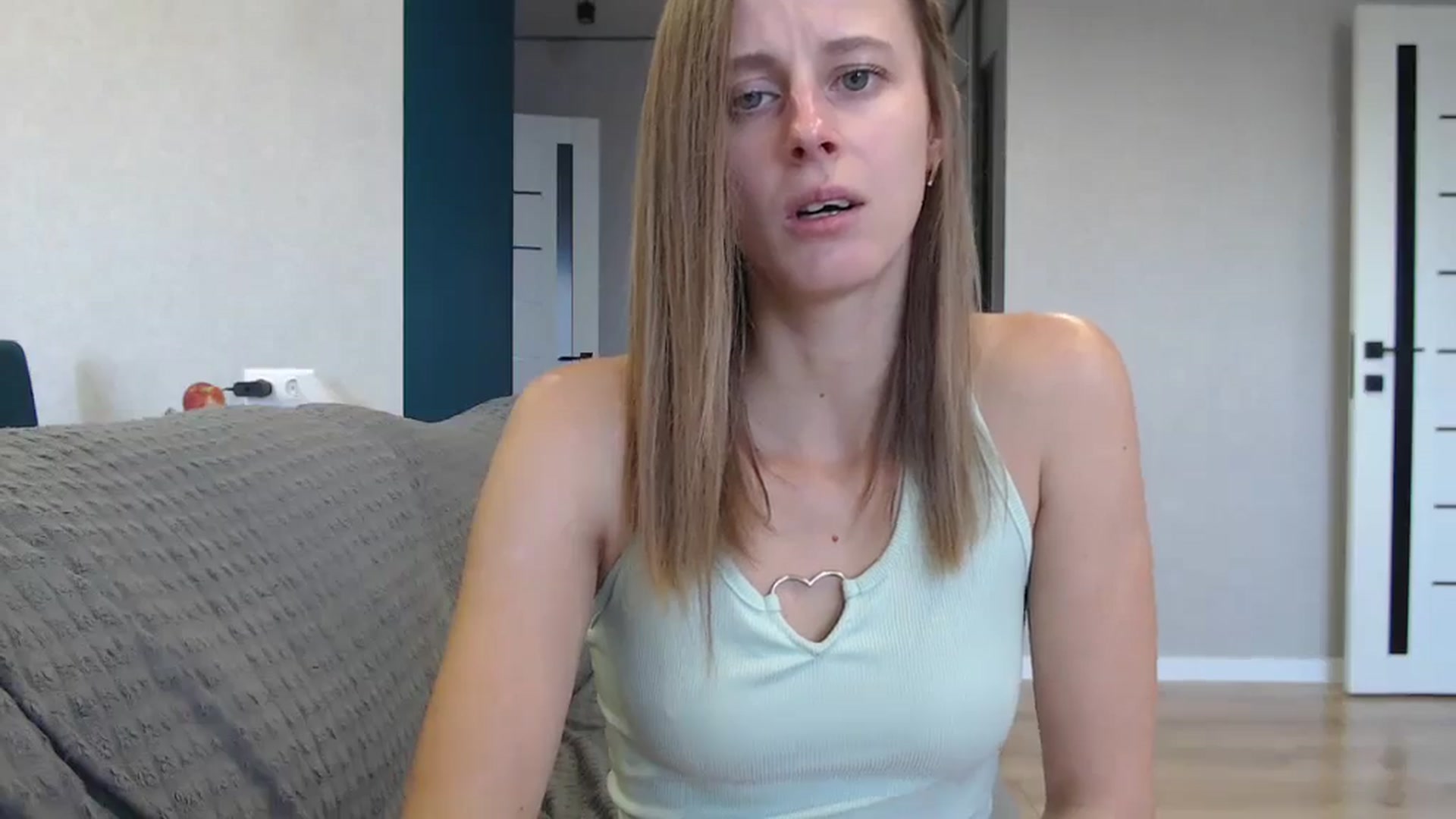 Gallery image thumbnail from favoriteyour's myfreecams stream on, 09/15/2025, 08:07 image 13 of 20