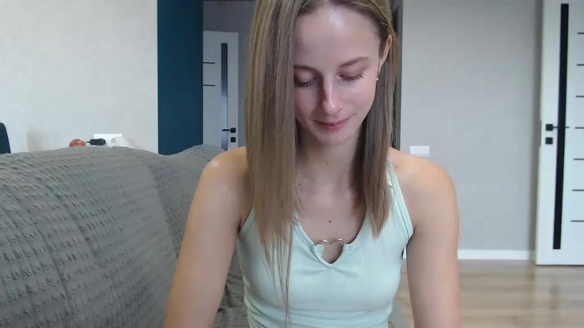 Gallery image thumbnail from favoriteyour's myfreecams stream on, 09/15/2025, 09:31 image 18 of 20