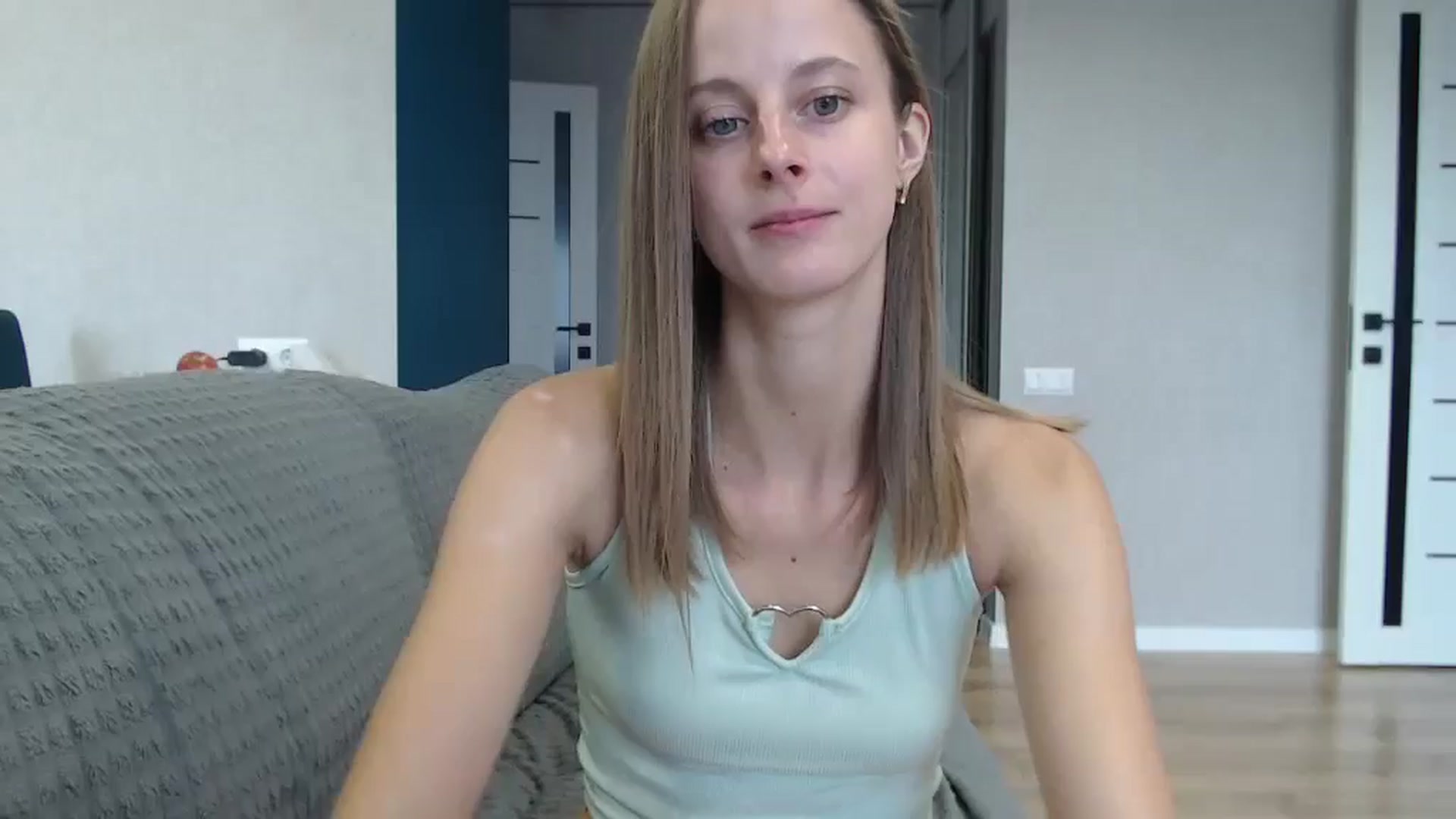 Gallery image thumbnail from favoriteyour's myfreecams stream on, 09/15/2025, 09:31 image 3 of 20