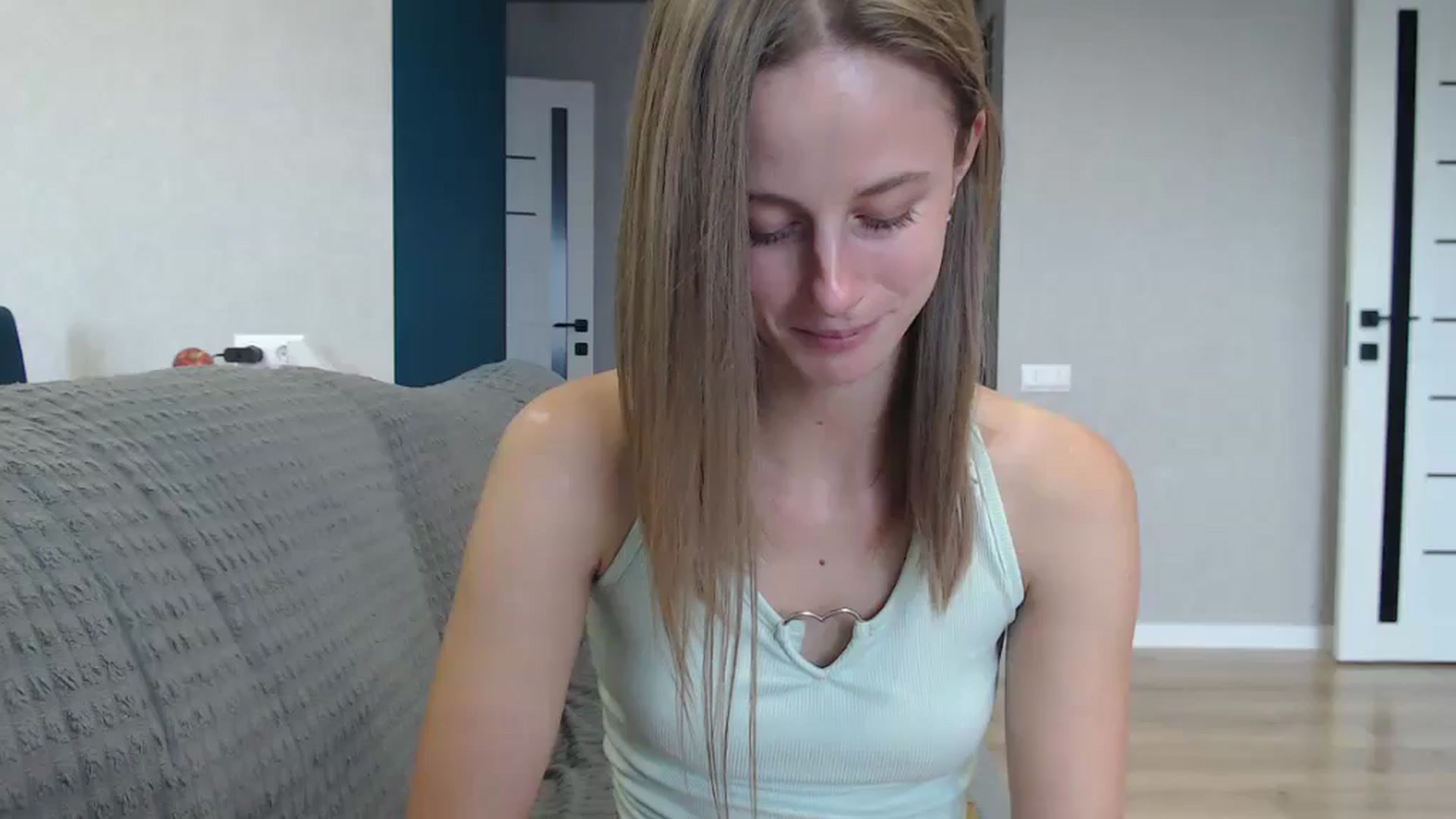 Gallery image thumbnail from favoriteyour's myfreecams stream on, 09/15/2025, 09:31 image 19 of 20