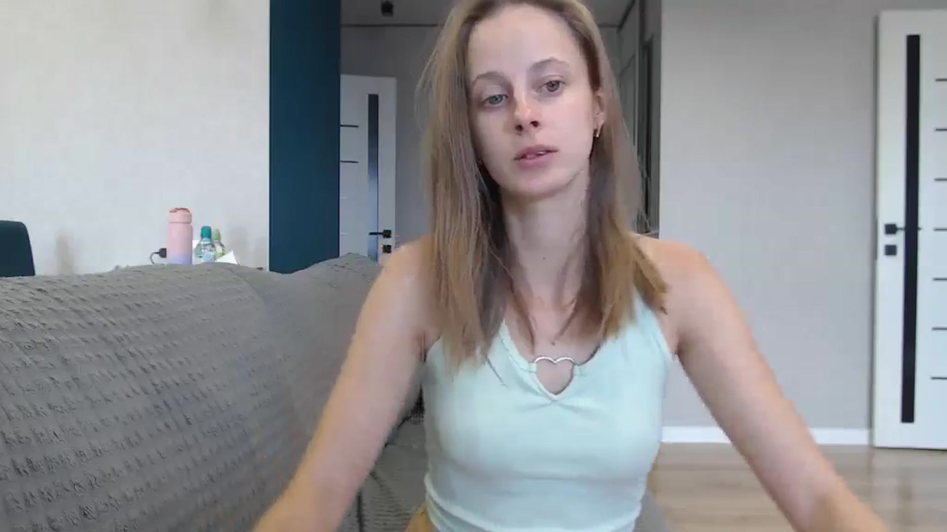 Gallery image thumbnail from favoriteyour's myfreecams stream on, 09/16/2025, 13:10 image 10 of 20