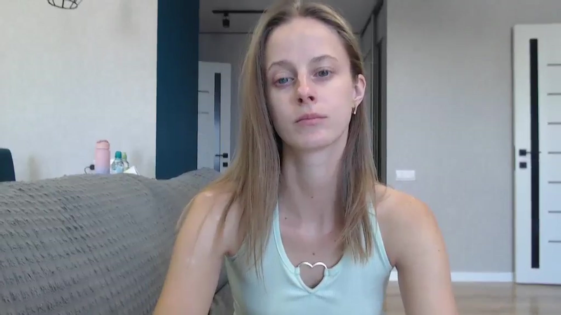 Gallery image thumbnail from favoriteyour's myfreecams stream on, 09/16/2025, 13:10 image 18 of 20