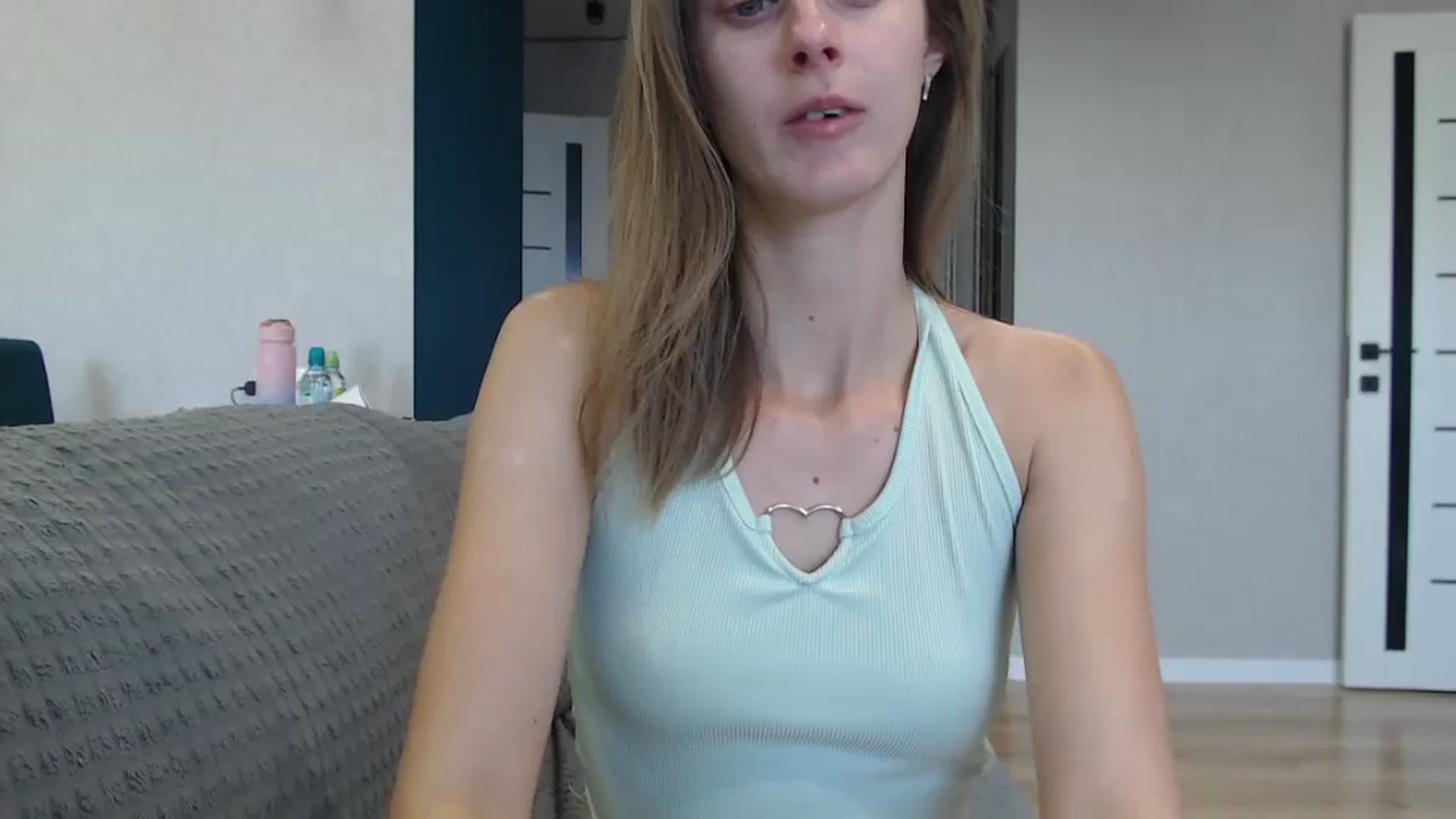 Gallery image thumbnail from favoriteyour's myfreecams stream on, 09/16/2025, 13:10 image 13 of 20