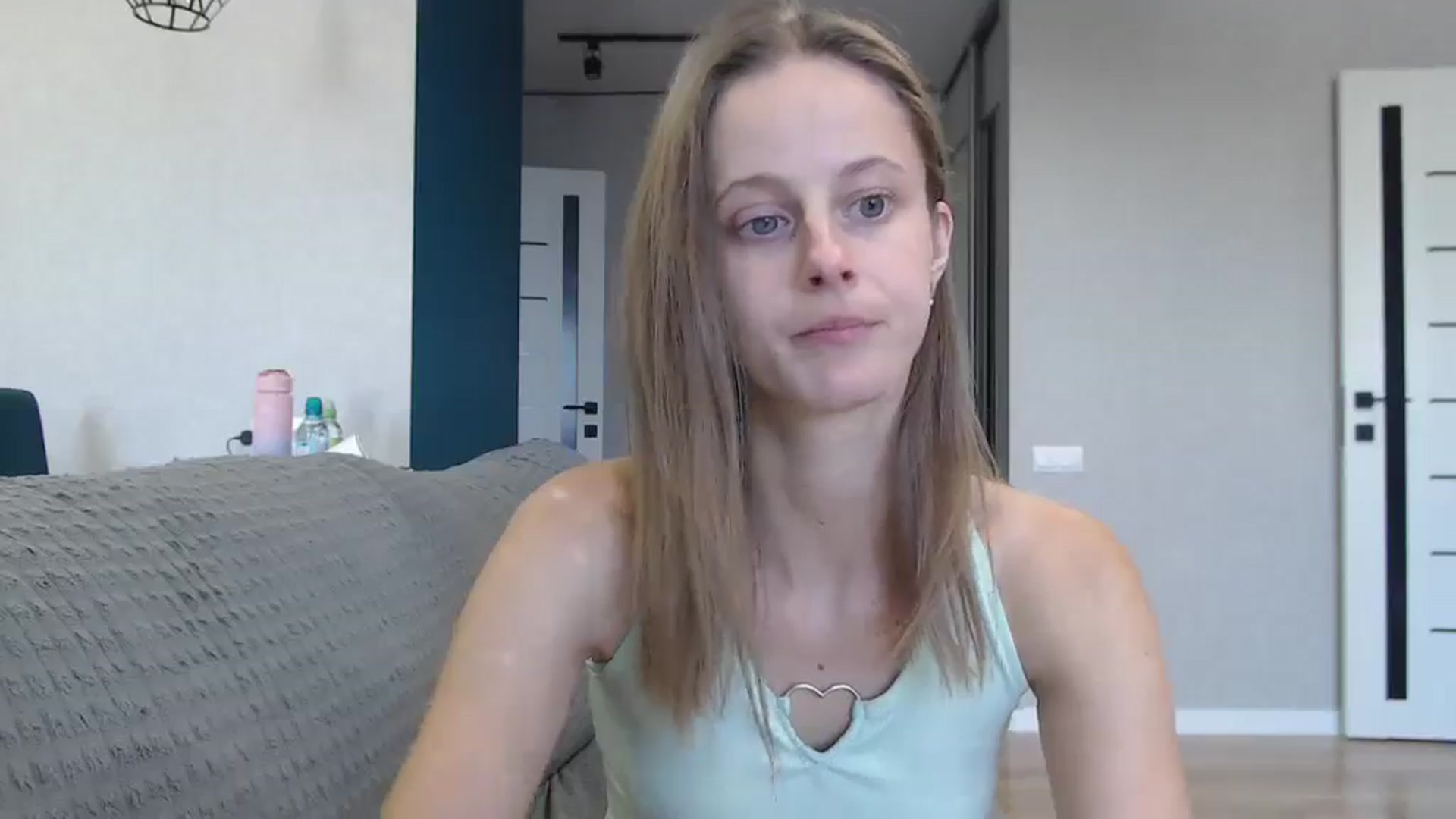 Gallery image thumbnail from favoriteyour's myfreecams stream on, 09/16/2025, 13:10 image 16 of 20