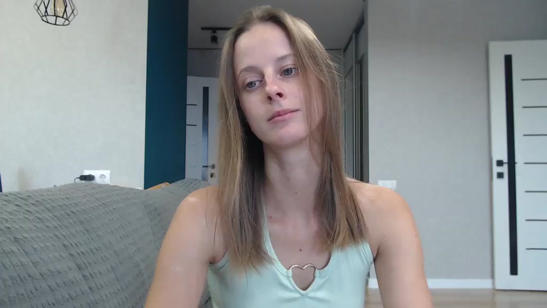 Gallery image thumbnail from favoriteyour's myfreecams stream on, 09/17/2025, 13:01 image 3 of 20