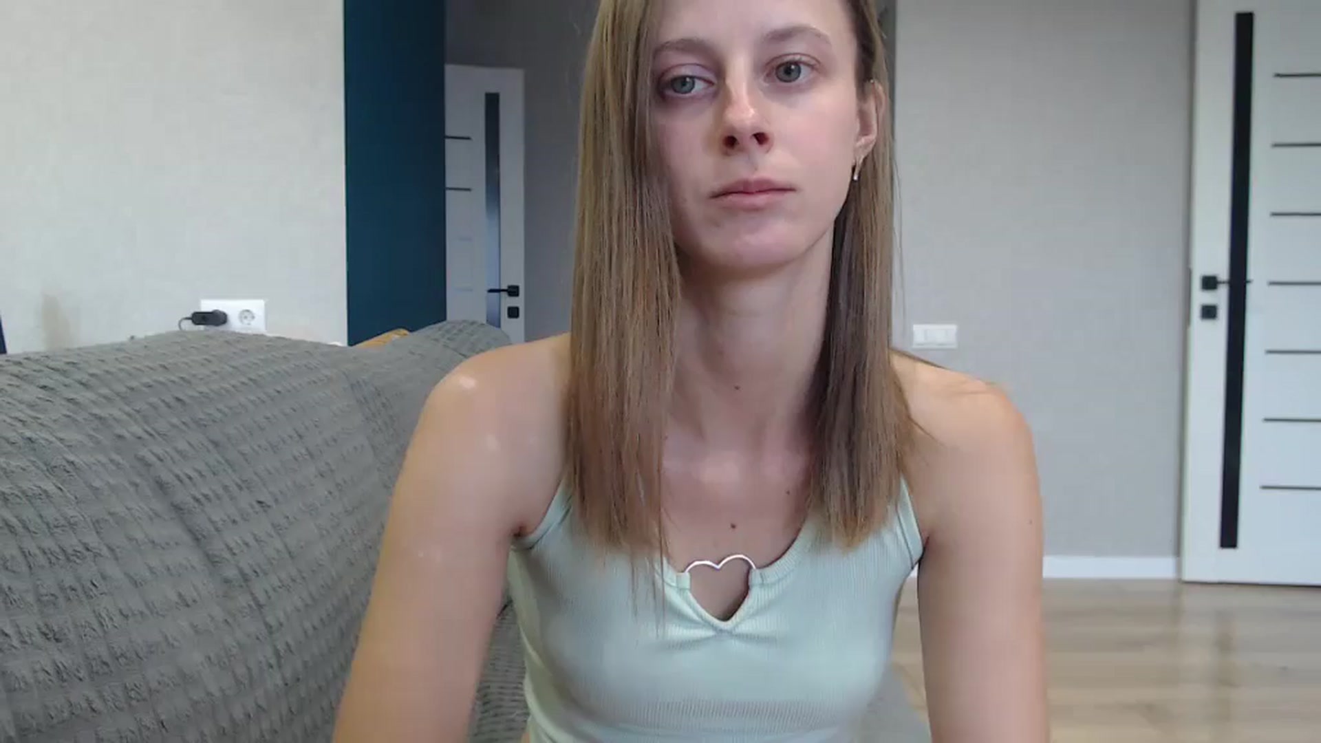 Gallery image thumbnail from favoriteyour's myfreecams stream on, 09/17/2025, 13:01 image 18 of 20