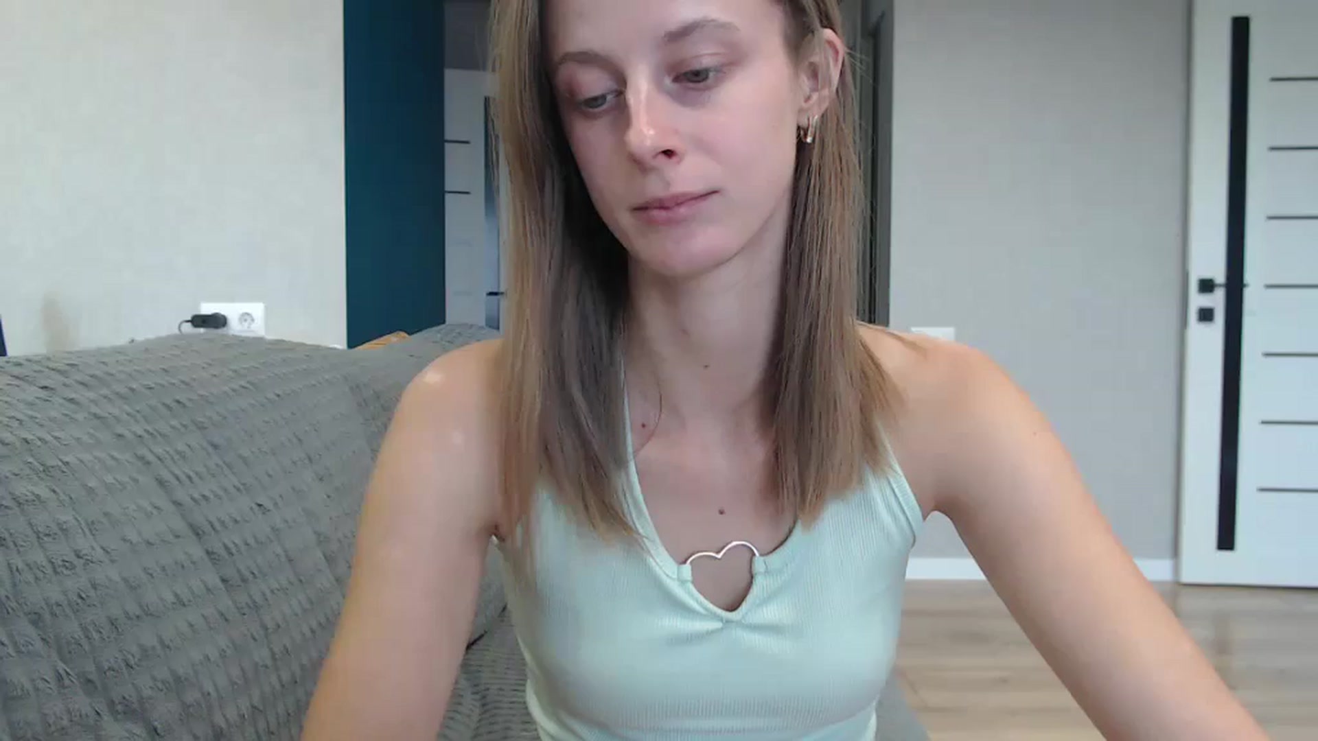 Gallery image thumbnail from favoriteyour's myfreecams stream on, 09/17/2025, 13:01 image 9 of 20