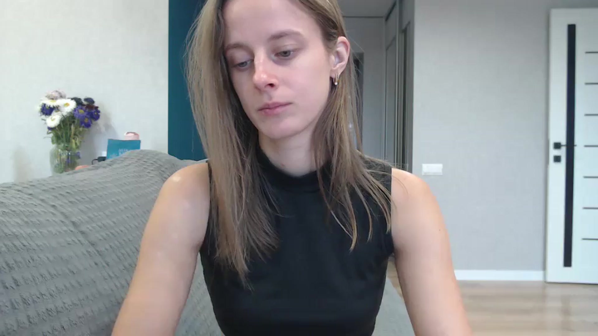 Gallery image thumbnail from favoriteyour's myfreecams stream on, 09/25/2025, 08:34 image 14 of 20