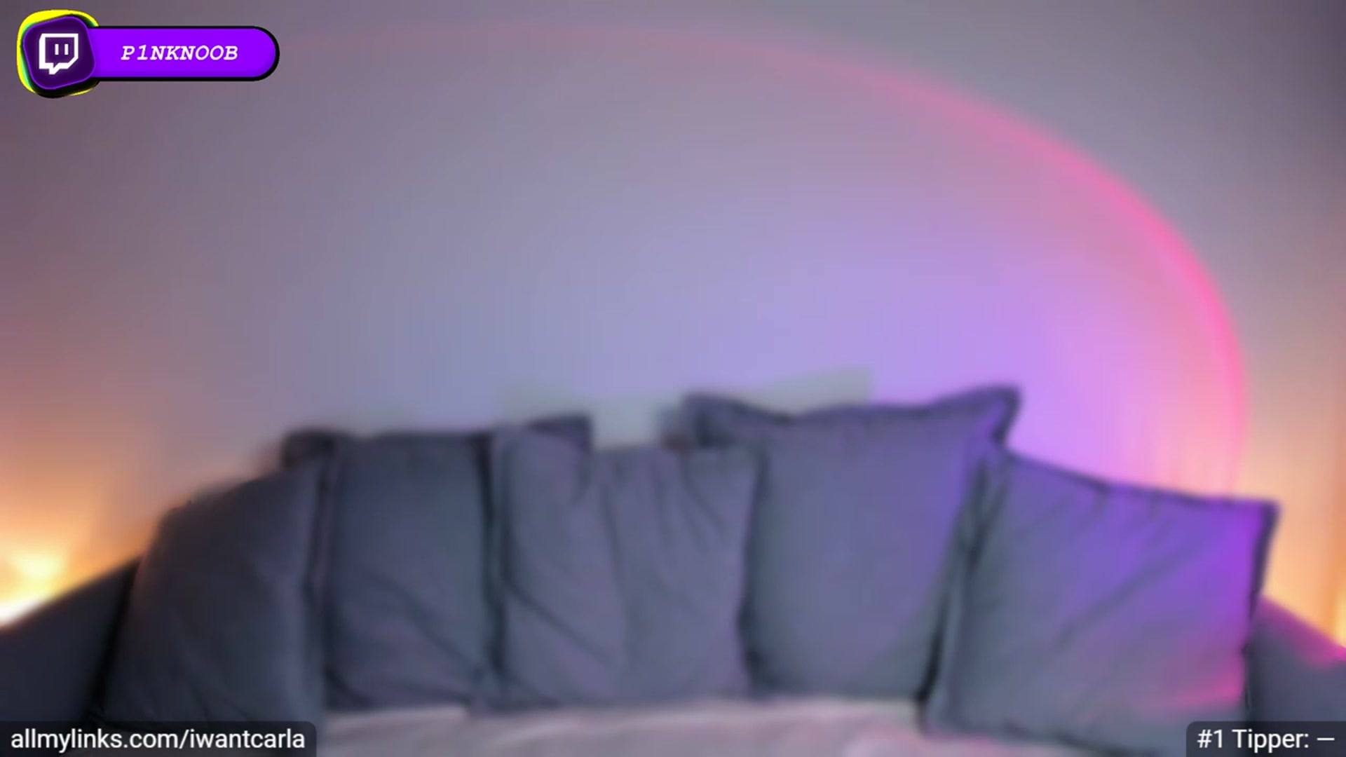 Gallery image thumbnail from fcknunicorn's myfreecams stream on, 12/16/2022, 19:09 image 13 of 20