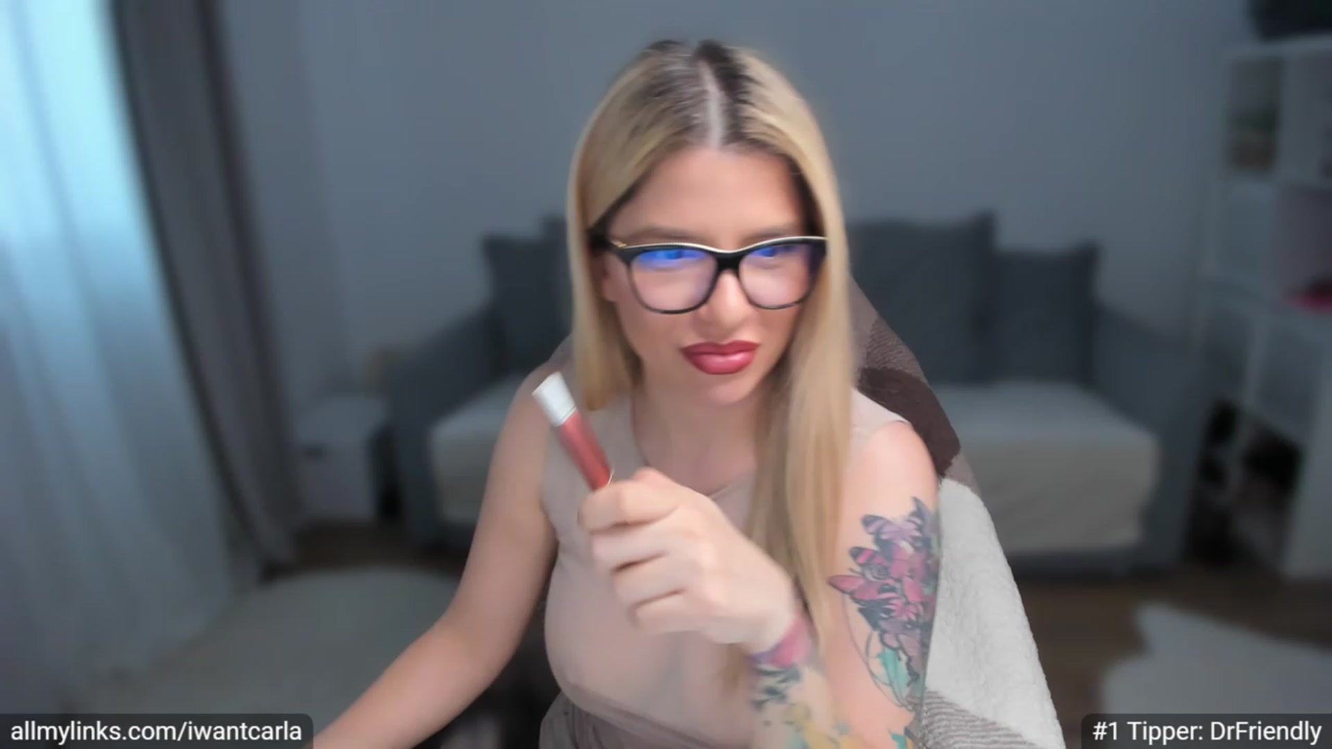 Gallery image thumbnail from fcknunicorn's myfreecams stream on, 02/15/2023, 15:33 image 18 of 20