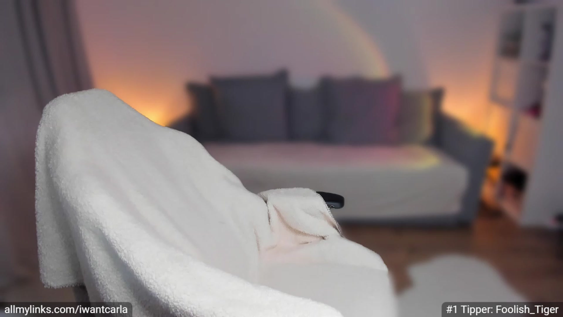 Gallery image thumbnail from fcknunicorn's myfreecams stream on, 02/20/2023, 19:30 image 6 of 20