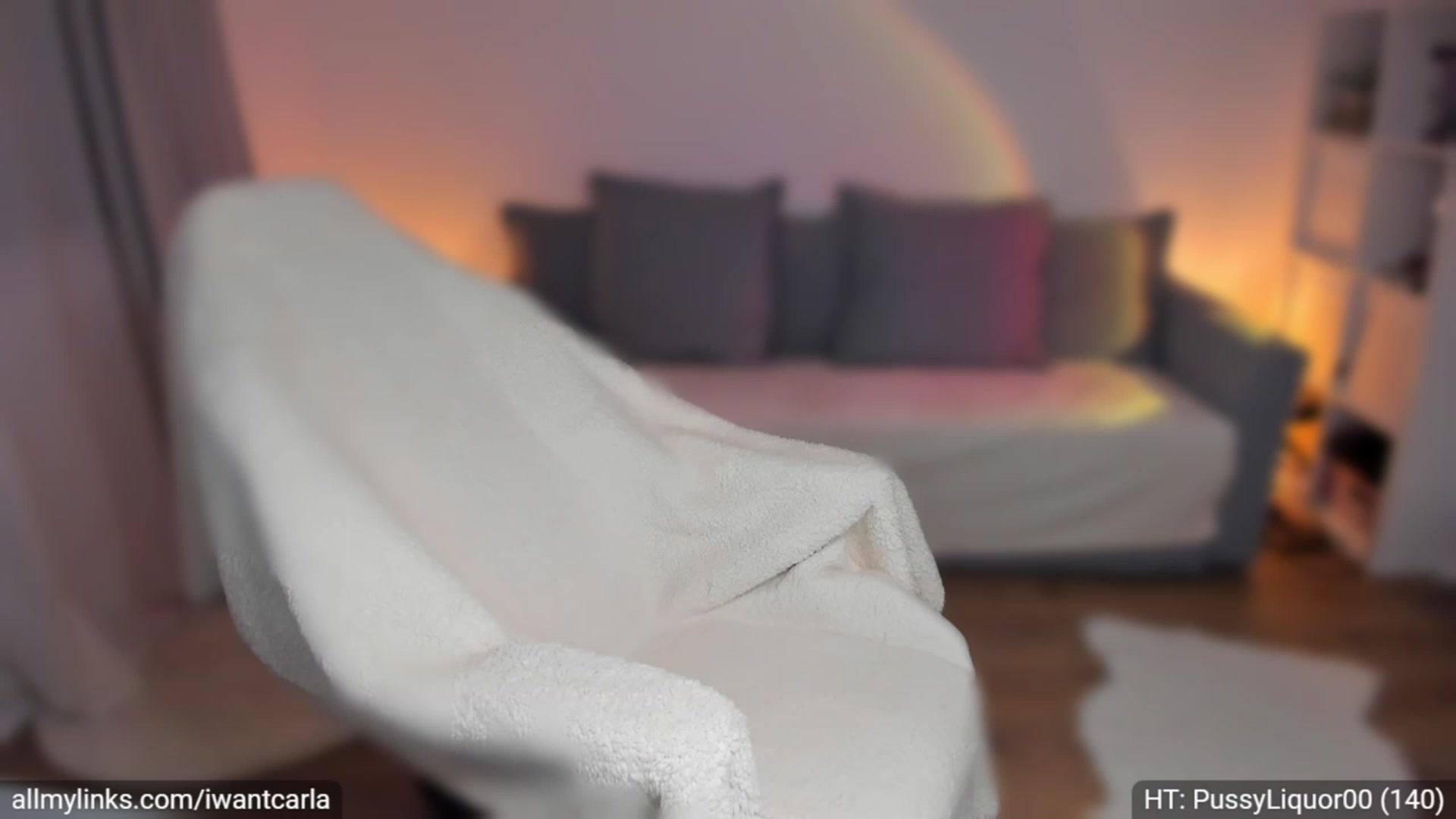 Gallery image thumbnail from fcknunicorn's myfreecams stream on, 02/22/2023, 17:05 image 6 of 20