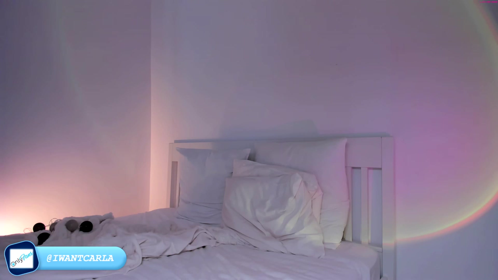 Gallery image thumbnail from fcknunicorn's myfreecams stream on, 07/21/2023, 15:42 image 11 of 20