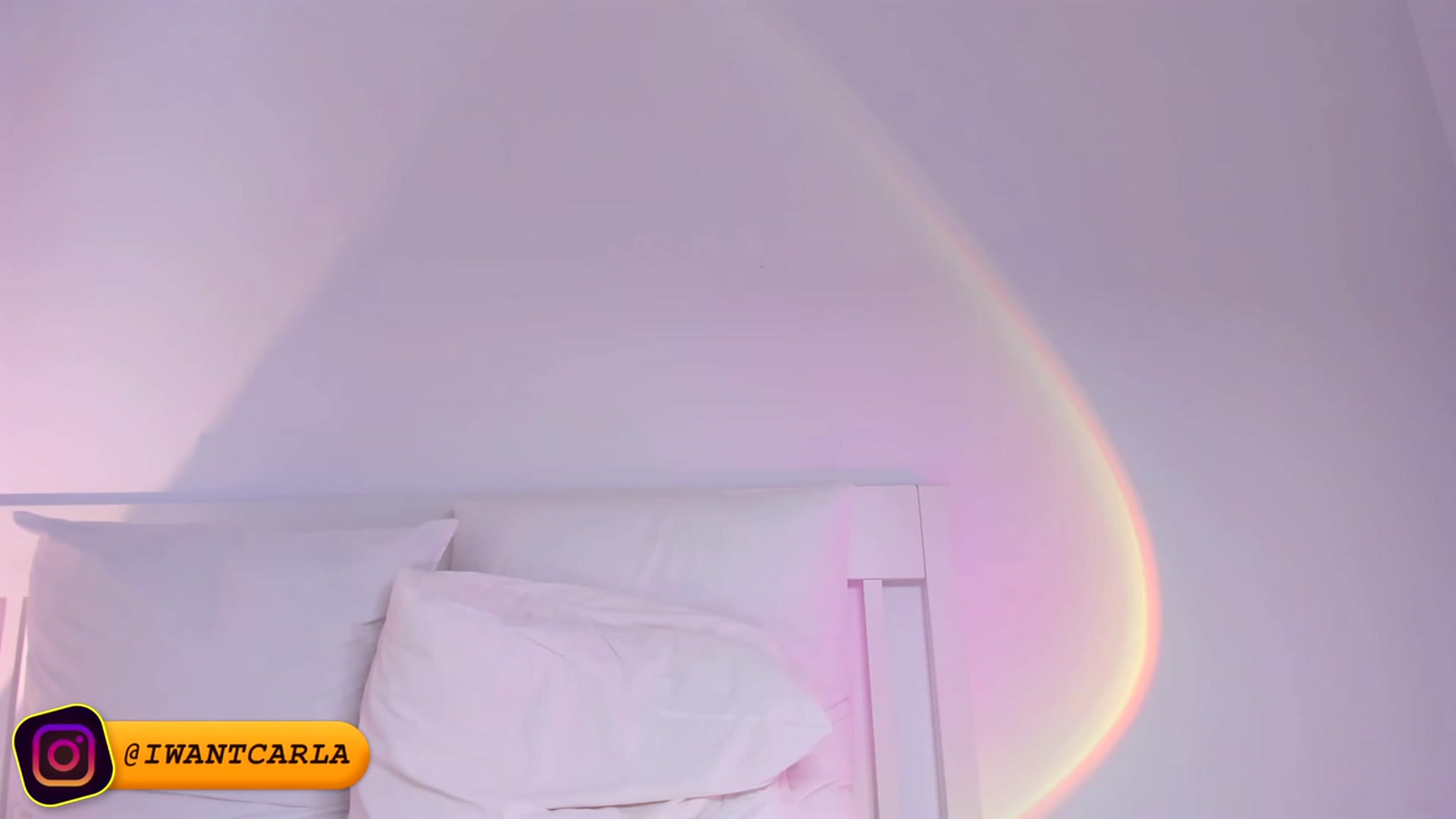 Gallery image thumbnail from fcknunicorn's myfreecams stream on, 07/24/2023, 15:27 image 10 of 20
