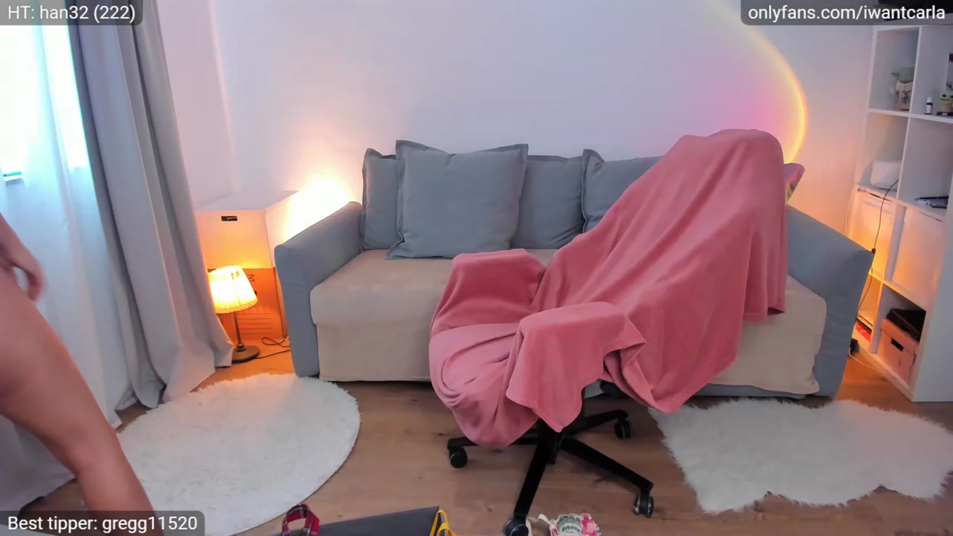 Gallery image thumbnail from fcknunicorn's myfreecams stream on, 08/13/2023, 14:03 image 11 of 20