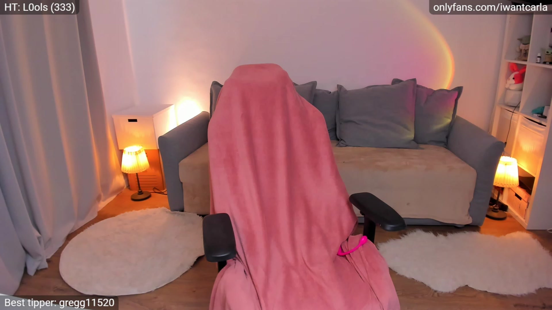 Gallery image thumbnail from fcknunicorn's myfreecams stream on, 08/27/2023, 18:03 image 2 of 20