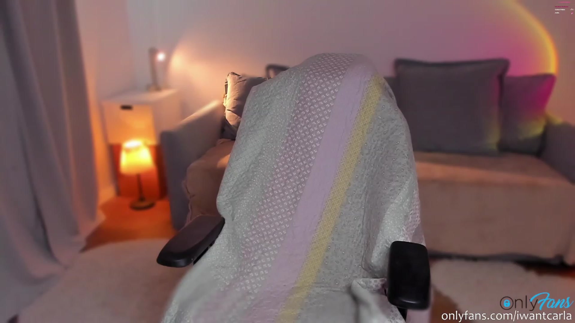 Gallery image thumbnail from fcknunicorn's myfreecams stream on, 09/29/2023, 15:45 image 5 of 20