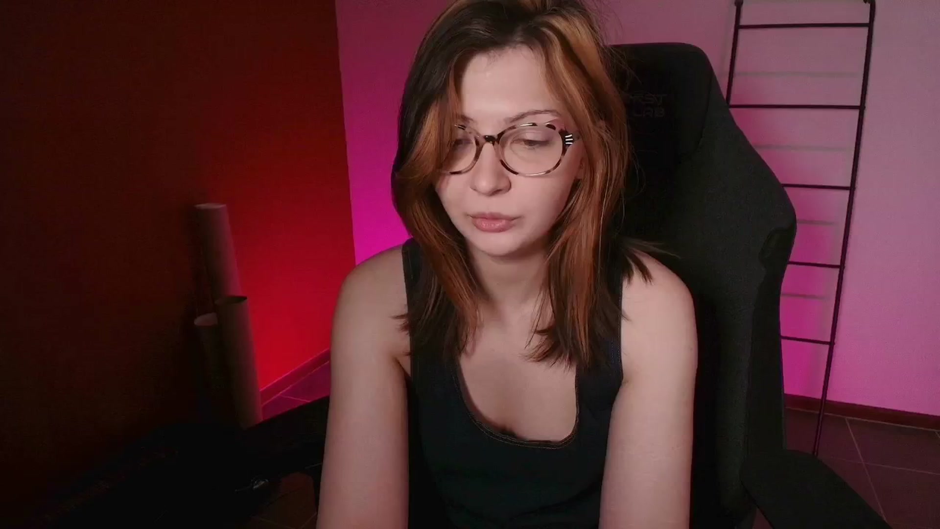 Gallery image thumbnail from febris's myfreecams stream on, 02/05/2026, 03:48 image 1 of 20