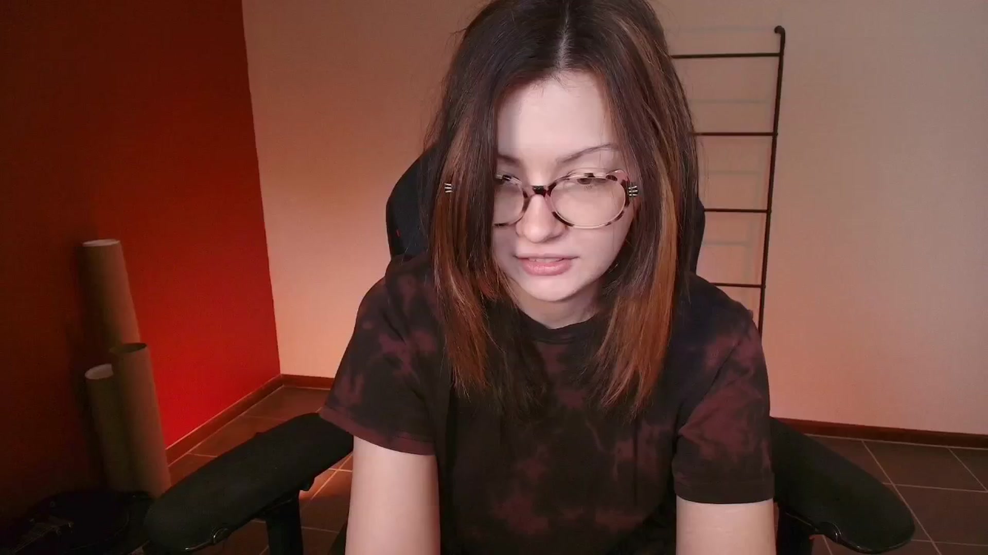 Gallery image thumbnail from febris's myfreecams stream on, 02/06/2026, 24:44 image 2 of 20