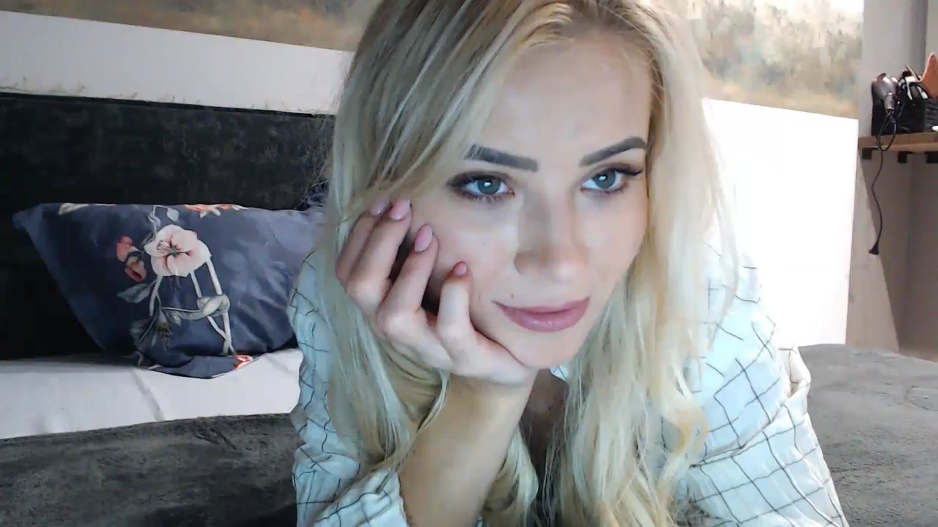 Gallery image thumbnail from fiancee's myfreecams stream on, 04/07/2024, 02:34 image 20 of 20
